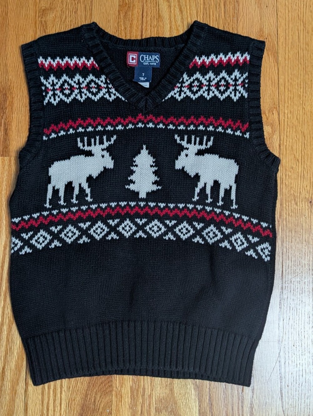 Kids' Black V-Neck Holiday Sweater Vest - (Kids' Size 7)